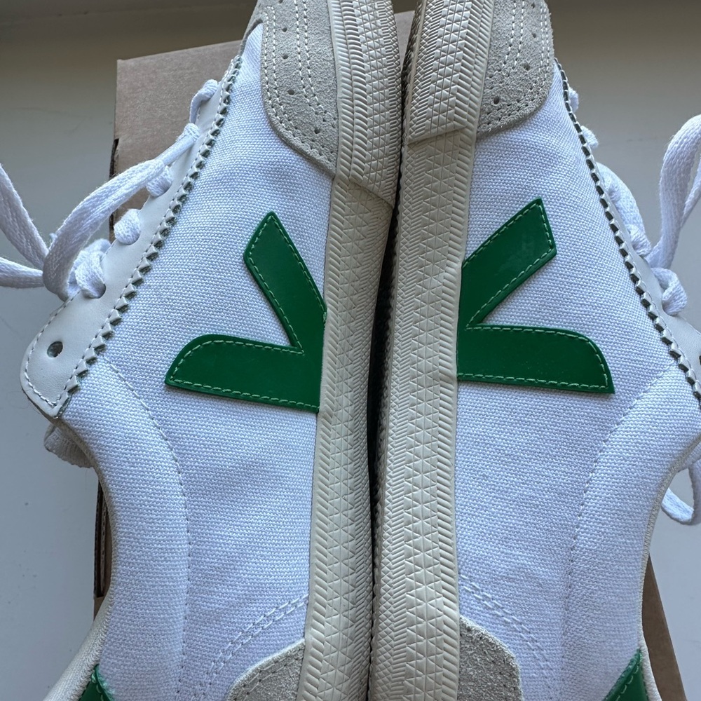Veja White and Green Women's Sneakers - Picture 8 of 14